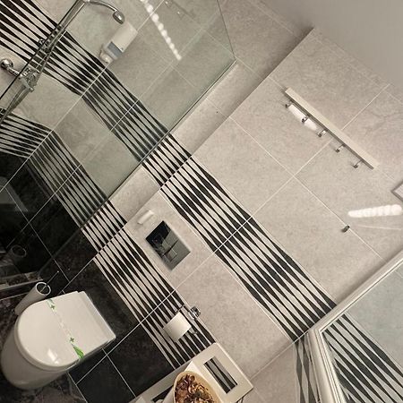 La Maison De Zoe - Airport Residences Otopeni Zewnętrze zdjęcie